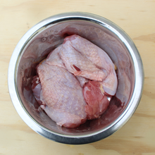 Cargar imagen en el visor de la galería, Muslos y piernas de faisán deshuesados de calidad humana