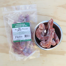 Cargar imagen en el visor de la galería, Cuellos de faisán crudos congelados