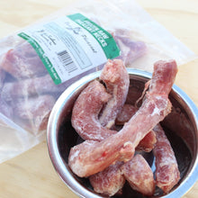 Cargar imagen en el visor de la galería, Cuellos de faisán crudos congelados