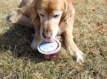 Cargar imagen en el visor de la galería, golden retriever and raw heart and liver treats